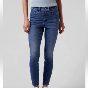 Athleta Sculptek medium wash high rise skinny jeans
